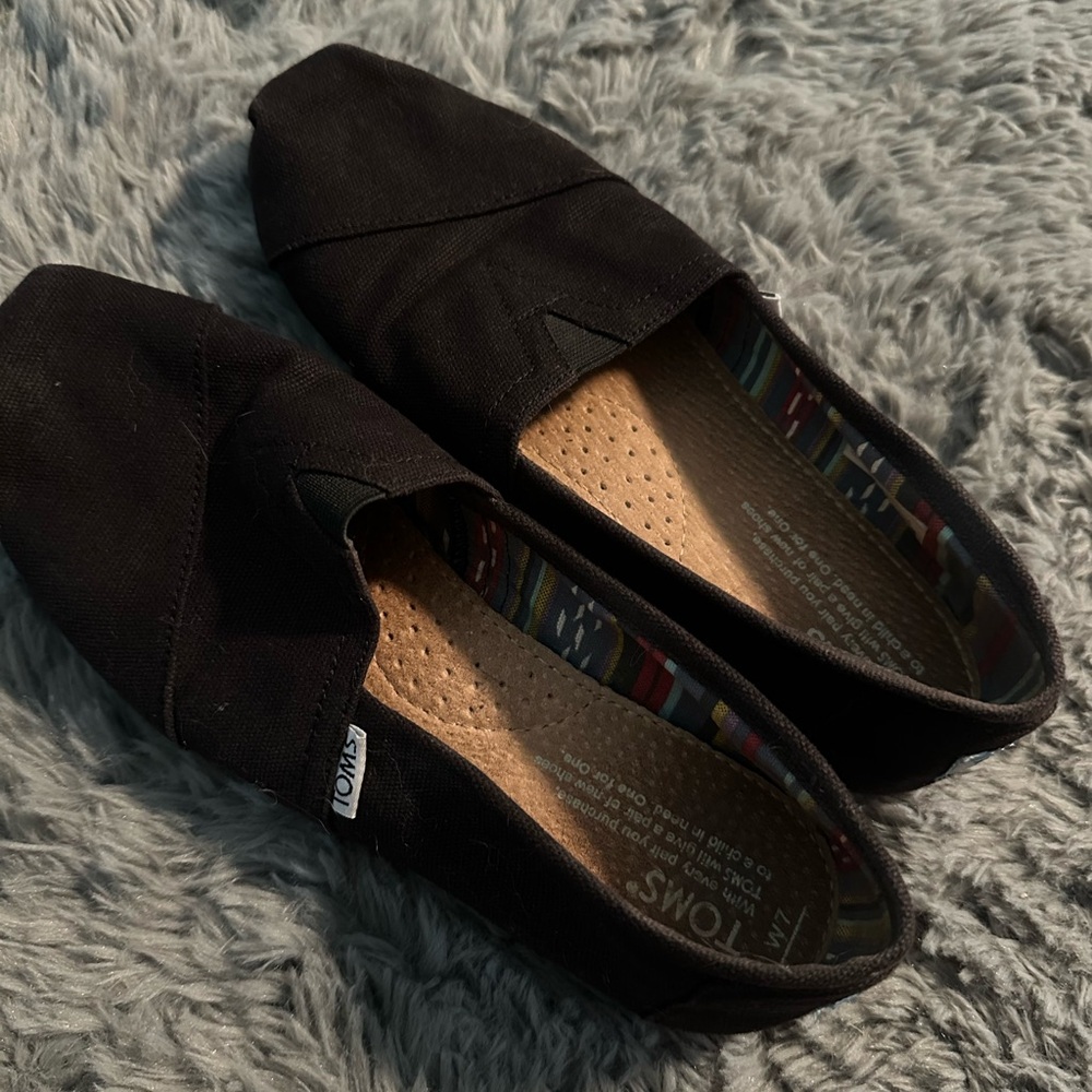 TOMS Black Canvas Slip-Ons - Size 7